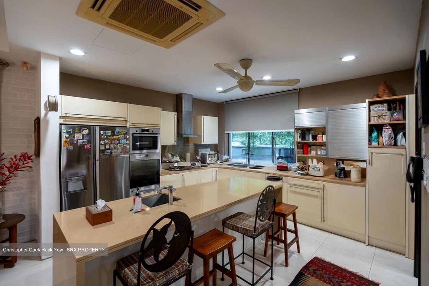 Hillcrest Park (D11), Terrace #577417661